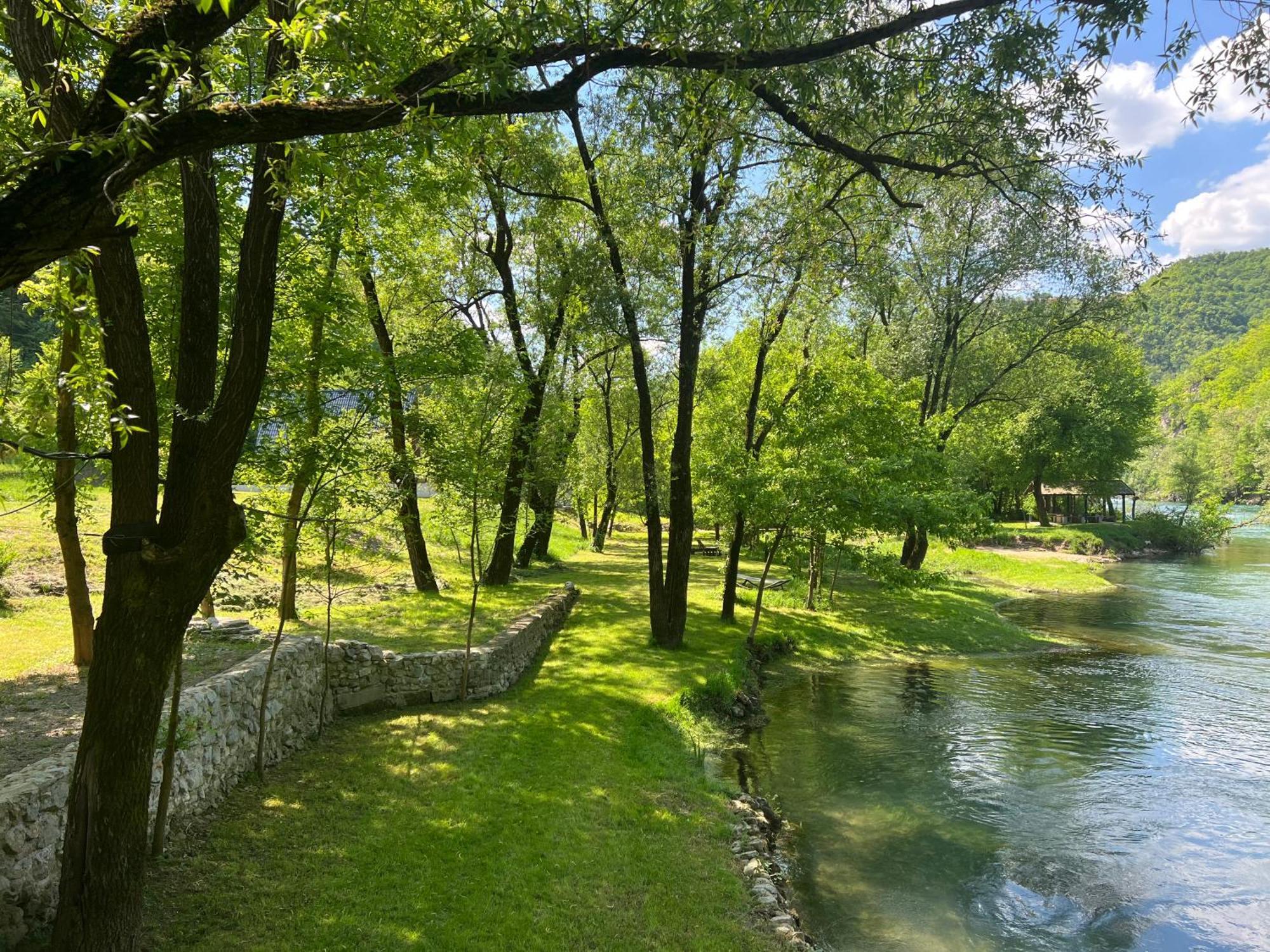 Anur Apartment Bihać Esterno foto