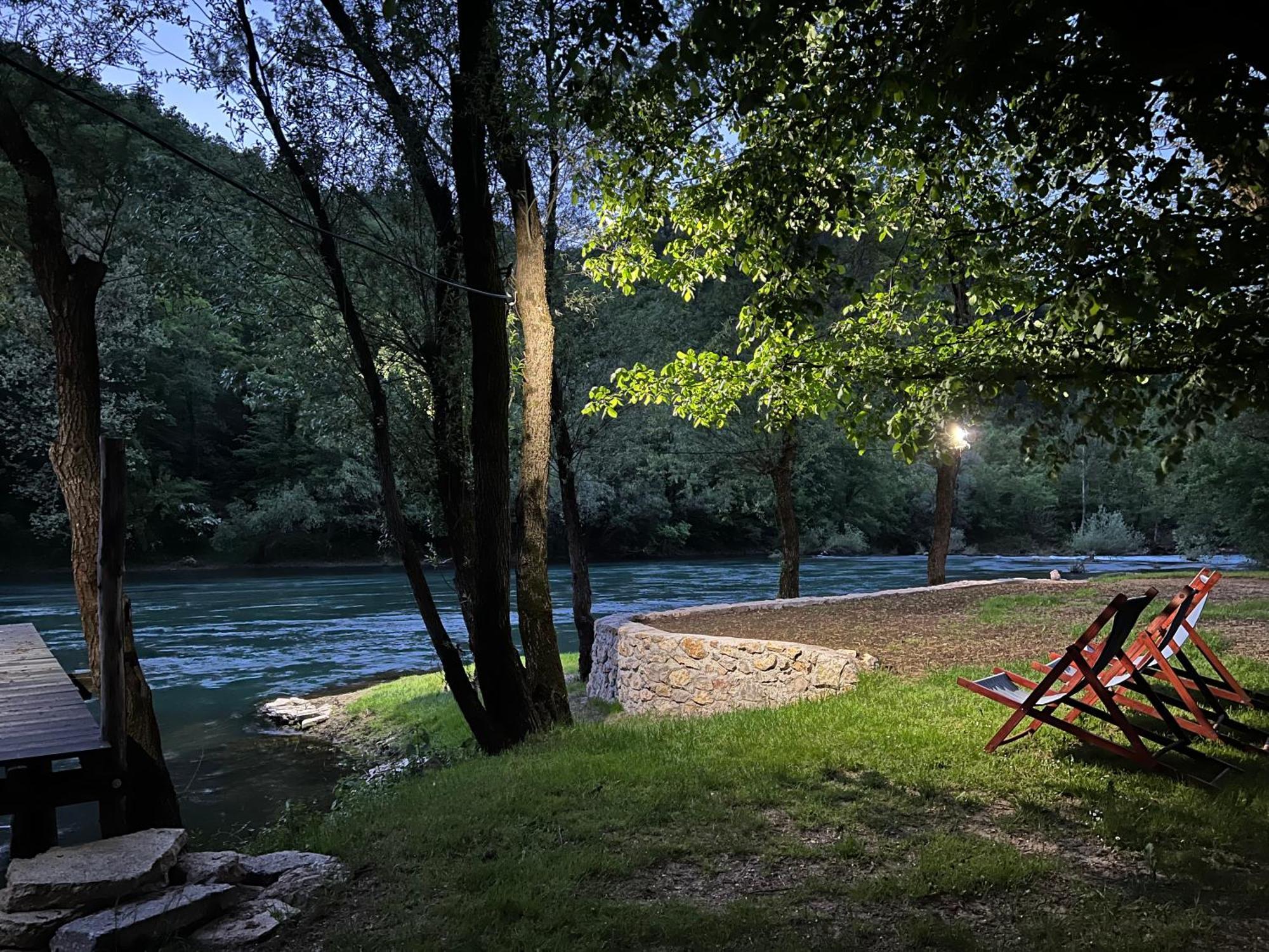 Anur Apartment Bihać Esterno foto